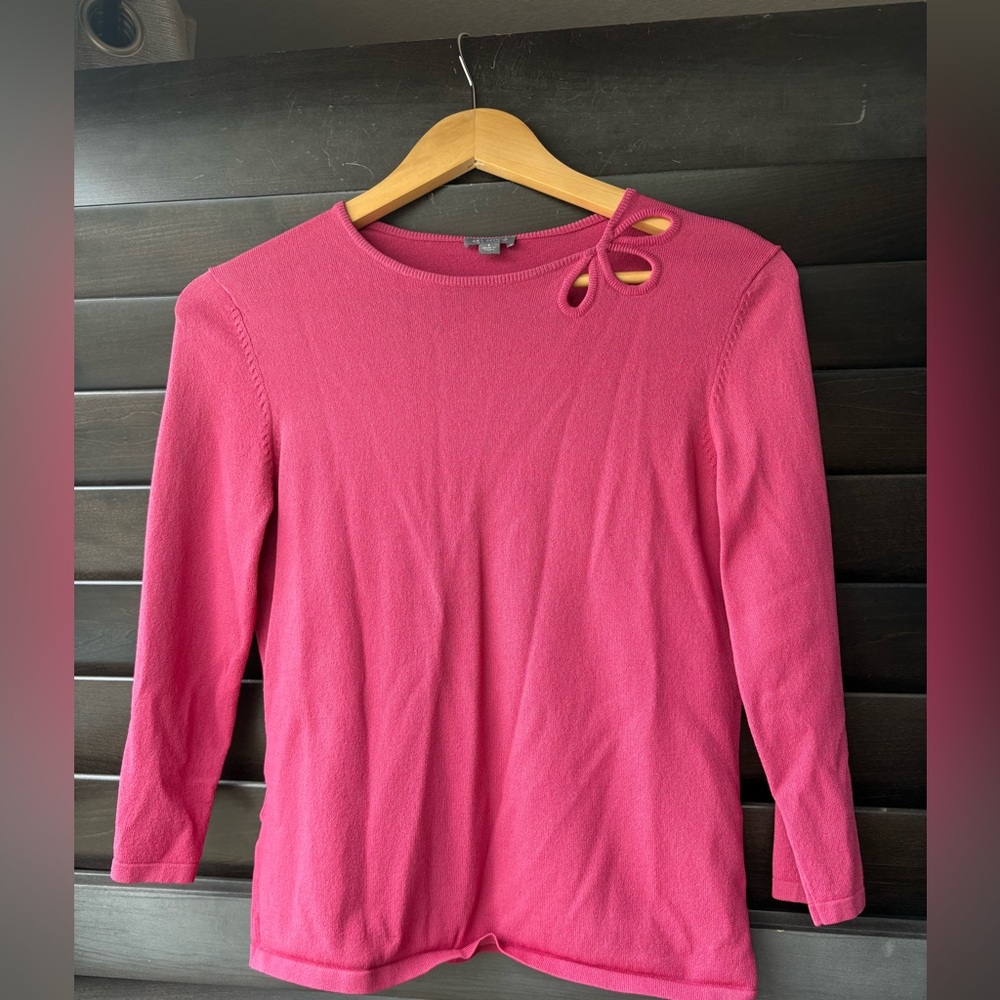 Ann Taylor Pink Blouse Small Decrotive Neckline Office Career  3/4 sleeves